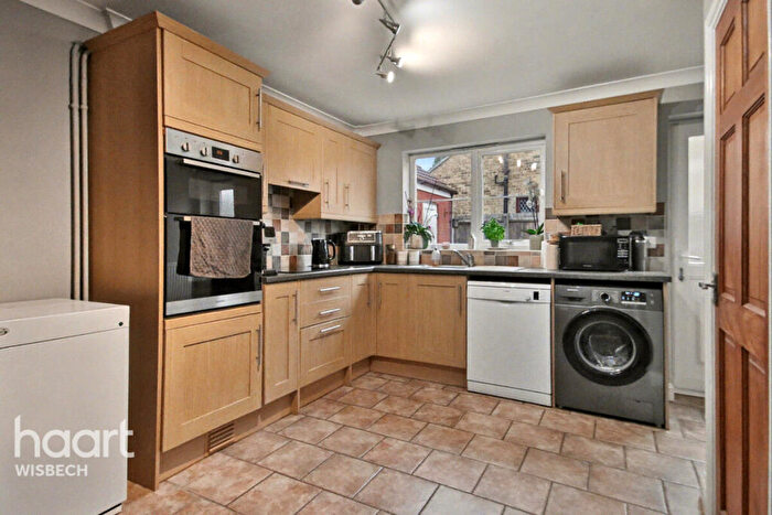 3 Bedroom Detached House For Sale In Chalk Road, Walpole St Peter, PE14