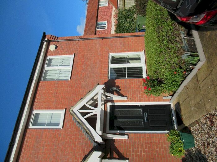 2 Bedroom Semi-Detached House To Rent In Hermitage Close, Wisbech, PE13