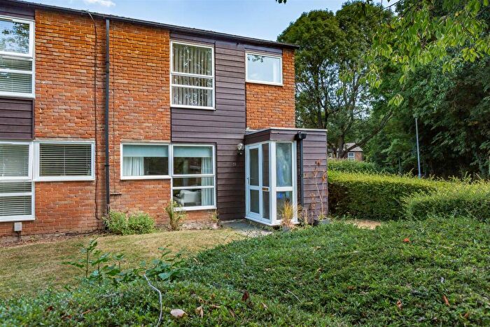3 Bedroom End Of Terrace House For Sale In Colt Stead, New Ash Green, DA3