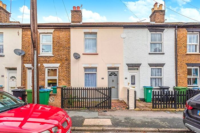 2 Bedroom Terraced House To Rent In Cross Street, Watford, Hertfordshire, WD17