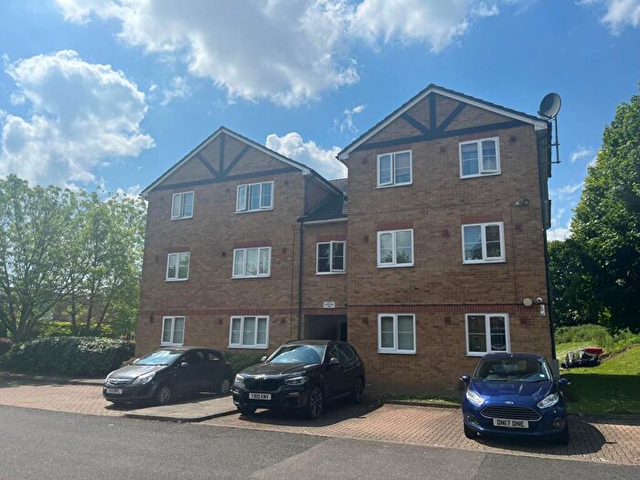 2 Bedroom Apartment To Rent In Maplin Park, Slough, SL3