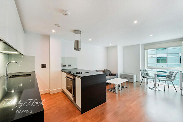 1 Bedroom Apartment For Sale In Whitechapel High Street, London, E1
