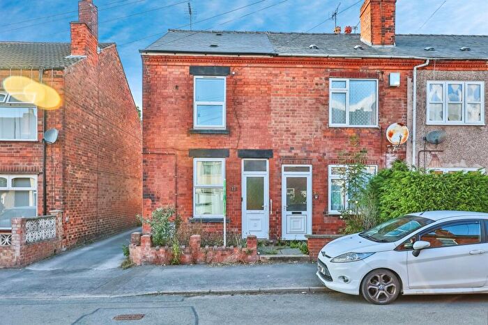 3 Bedroom End Of Terrace House For Sale In Kingston Avenue, Ilkeston, DE7