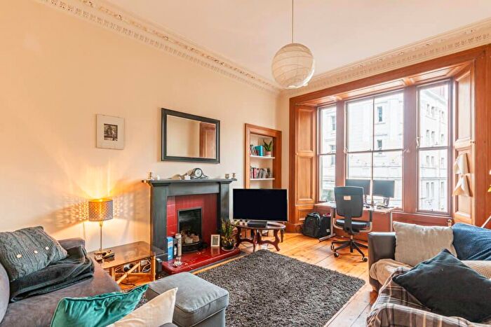2 Bedroom Flat To Rent In L Grindlay Street, Edinburgh, EH3