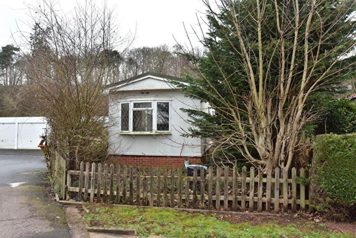 2 Bedroom Mobile Home For Sale In Swindon/ Wall Heath Village, Hinksford Park, DY6