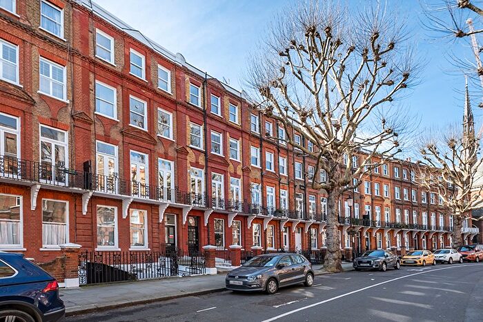 2 Bedroom Flat For Sale In Philbeach Gardens, London, SW5