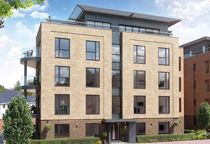 1 Bedroom Flat For Sale In Lansdown Road, Charlton Court, GL51