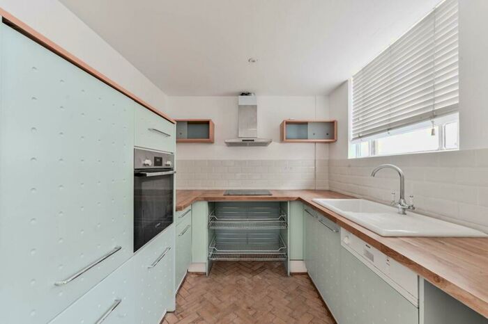 1 Bedroom Flat To Rent In The Beaux Arts Building, Manor Gardens, Holloway, London, N7