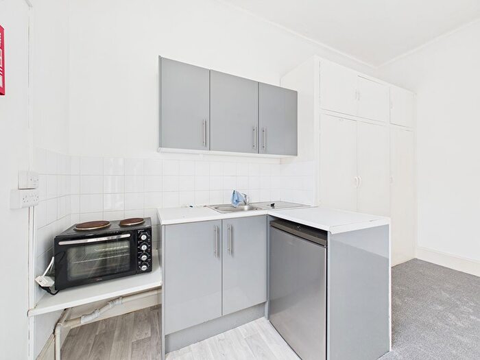 Studio To Rent In Shelley Road, Worthing, BN11