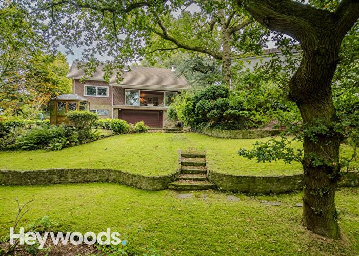 5 Bedroom House For Sale In Woodland Hills, Madeley, Crewe, Cheshire, CW3