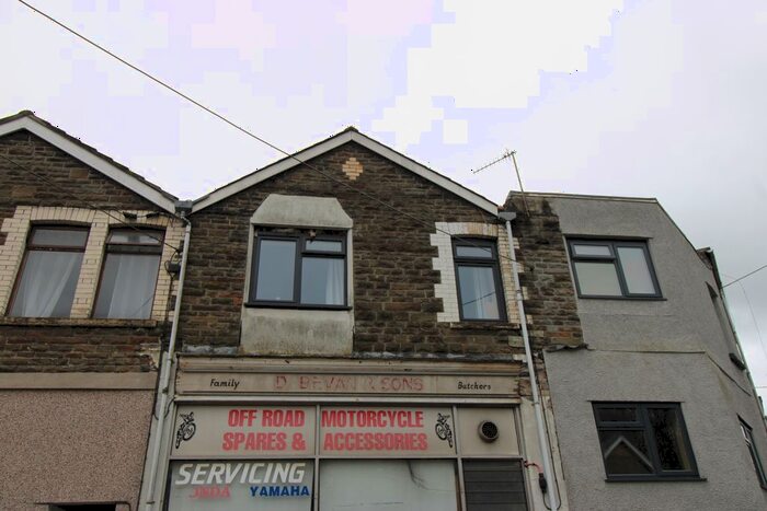 2 Bedroom Flat To Rent In Cardiff Road, Blackwood, NP12