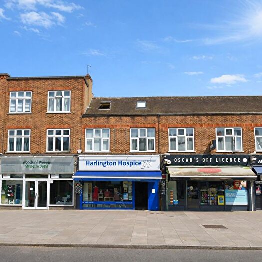2 Bedroom Flat To Rent In Victoria Road, Ruislip, HA4