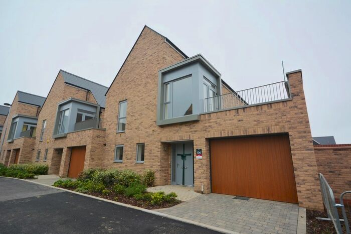 3 Bedroom Semi-Detached House To Rent In Edward Harvey Link, Springfield, Chelmsford, CM1