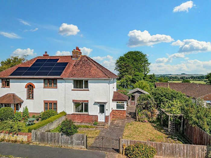 3 Bedroom Semi-Detached House For Sale In Hilly Close, Owslebury, SO21