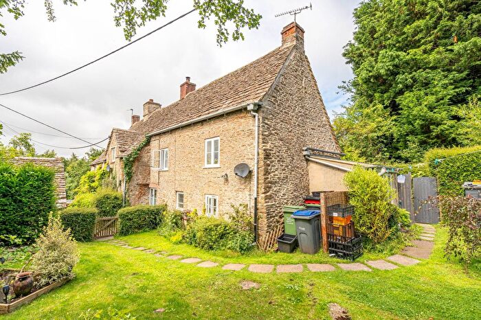 2 Bedroom Cottage For Sale In Easton Grey, Malmesbury, SN16