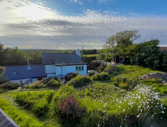 3 Bedroom Detached House For Sale In Bigbury, Kingsbridge, TQ7