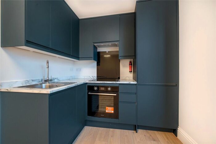 1 Bedroom Flat To Rent In Station Road, London, N21