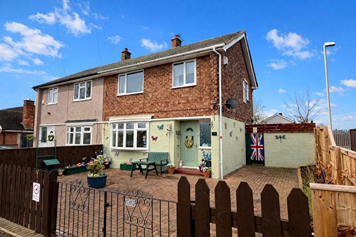 3 Bedroom Semi Detached House For Sale In Emley Moor Road, Darlington, DL1