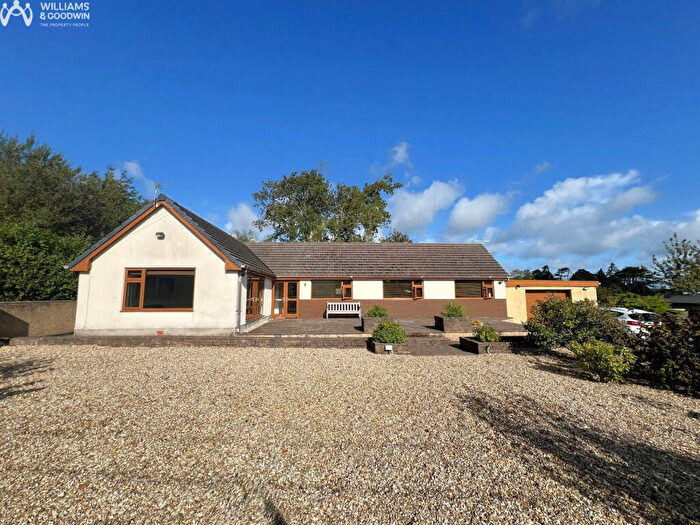 4 Bedroom Detached Bungalow For Sale In Lon Clai, Pentraeth, Anglesey, LL75