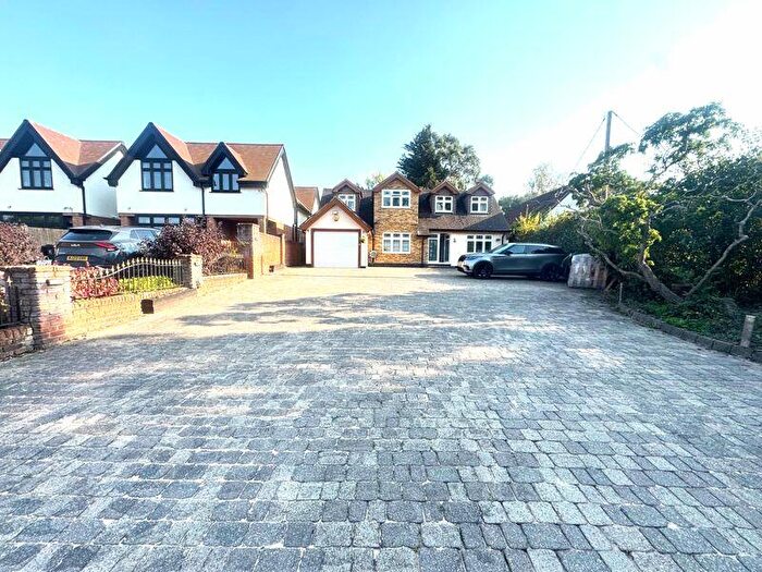 6 Bedroom Detached Bungalow To Rent In Bournebridge Lane, Romford, RM4