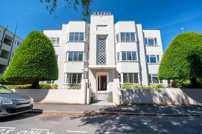 2 Bedroom Apartment To Rent In Weston Drive, East Cliff, Bournemouth, Dorset, BH1