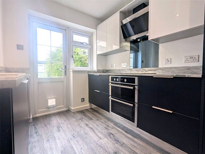 1 Bedroom Flat To Rent In Prestbury, Yate, Bristol, Gloucestershire, BS37