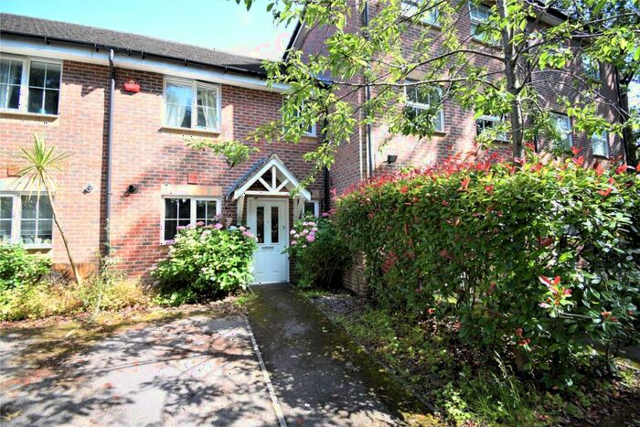 2 Bedroom Terraced House To Rent In Guillemont Fields, Farnborough, Hampshire, GU14