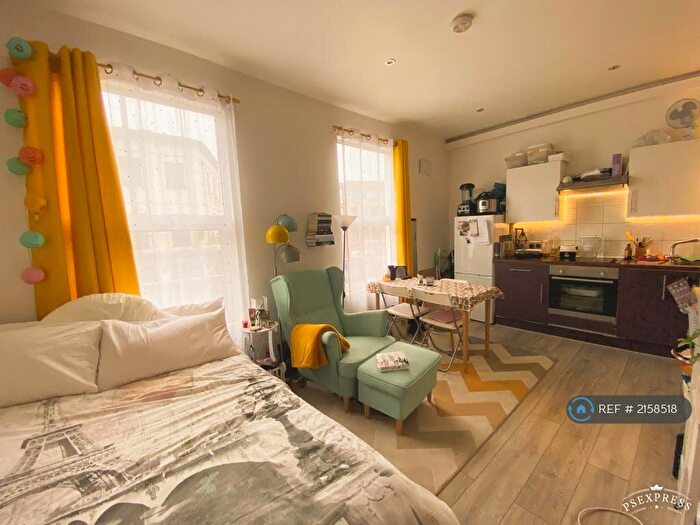 Studio To Rent In Brockley Road, London, SE4