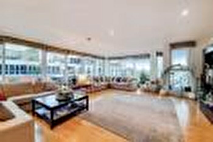 3 Bedroom Flat To Rent In The Boulevard, London, SW6