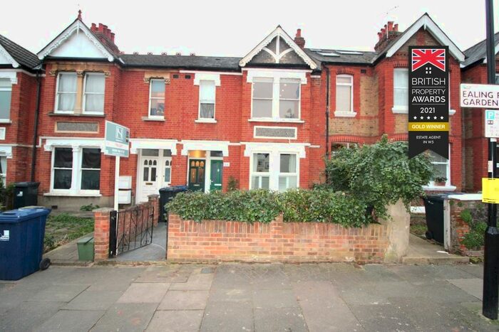 3 Bedroom Flat To Rent In Ealing Park Gardens, London, W5