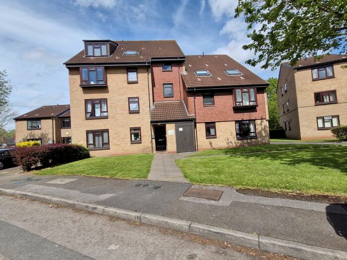 1 Bedroom Flat To Rent In Swan Gardens, Erdington, Birmingham, B23