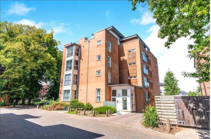 1 Bedroom Flat For Sale In The Avenue, Southampton, Hampshire, SO17