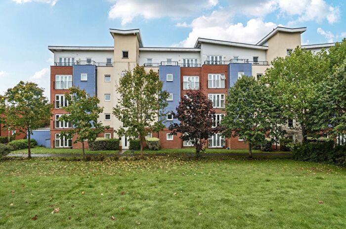 1 Bedroom Flat For Sale In Alexander Square, Eastleigh, Hampshire, SO50