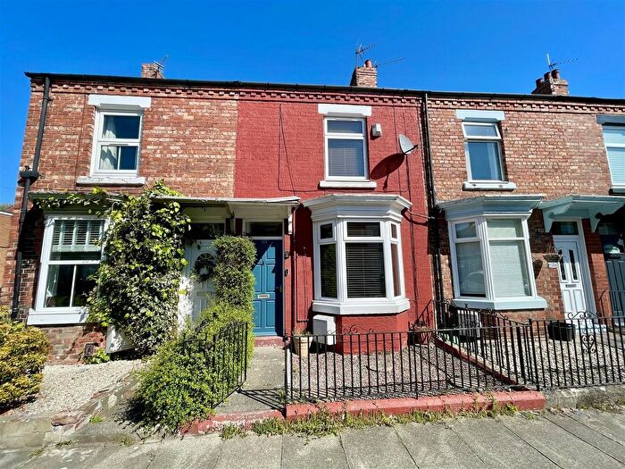 2 Bedroom Terraced House For Sale In Craig Street, Darlington, DL3