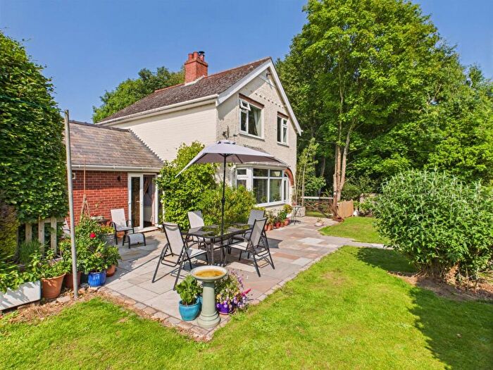 4 Bedroom Detached House For Sale In La Fontoj, Post Box Lane, Raithby Road, Hundleby, Spilsby, PE23