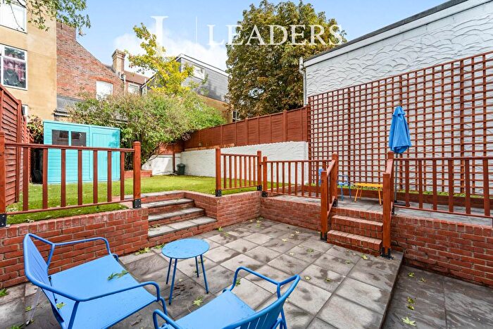 2 Bedroom Apartment To Rent In Clarendon Road, Southsea, PO4
