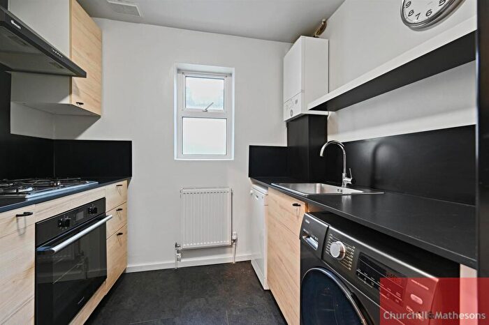 2 Bedroom Flat To Rent In Harlesden, London, NW10