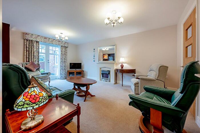 2 Bedroom Apartment For Sale In Arden Grange, High Street, Knowle, B93