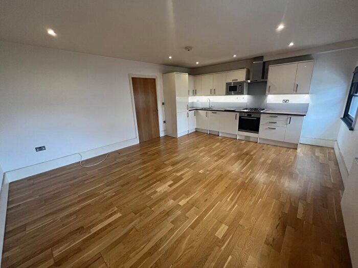 1 Bedroom Apartment To Rent In York Road, Battersea, SW11