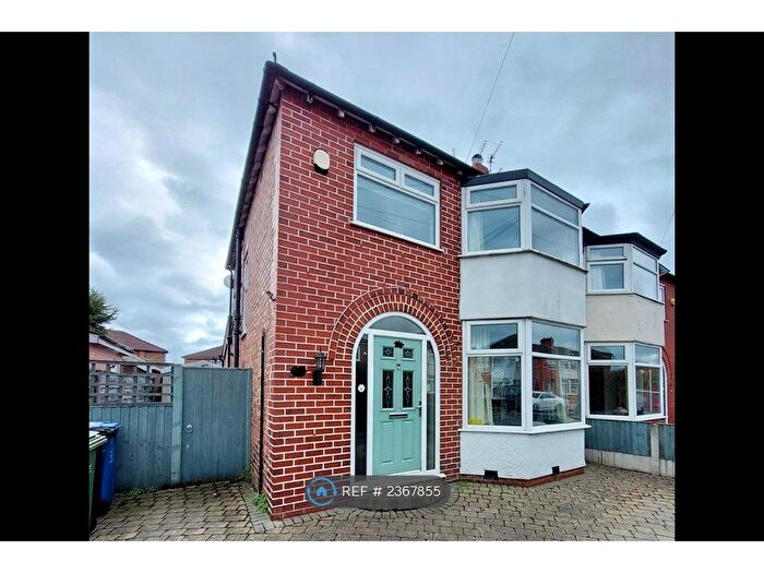 3 Bedroom Semi-Detached House To Rent In Radlet Drive, Timperley, Altrincham, WA15
