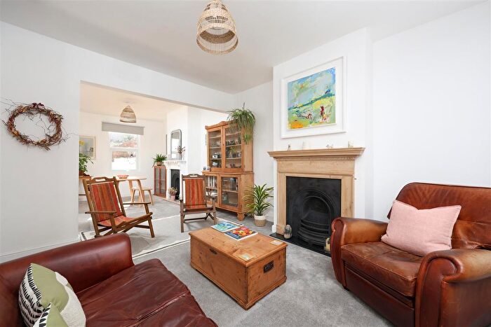 2 Bedroom Property For Sale In West Grove., Montpelier, Bristol, BS6