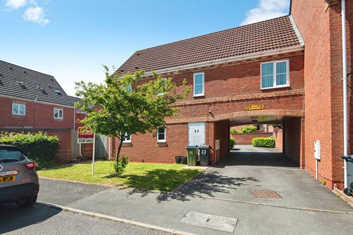 2 Bedroom Flat For Sale In Sannders Crescent, Tipton, DY4