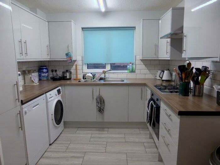 4 Bedroom House To Rent In Smeat Street, Norwich, NR5