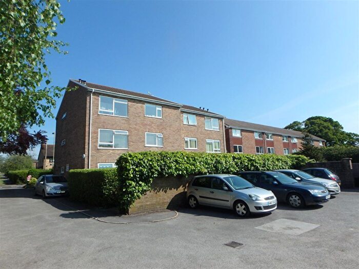2 Bedroom Flat To Rent In Freelands Court, Ashley Road, New Milton, BH25