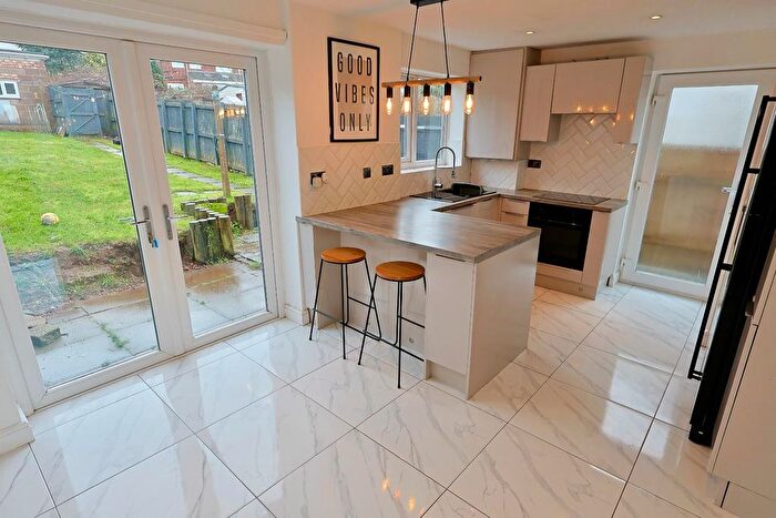 3 Bedroom End Of Terrace House For Sale In Denham Avenue, Allesley Park, Coventry, CV5