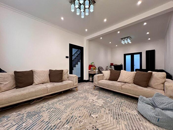 4 Bedroom Terraced House For Sale In Gower Road, Forest Gate, E7