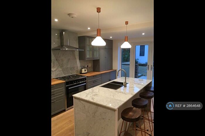 3 Bedroom Flat To Rent In Campbell Road, Southsea, PO5