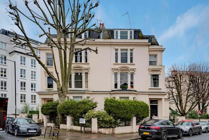 2 Bedroom Flat To Rent In Warrington Gardens, Little Venice, W9