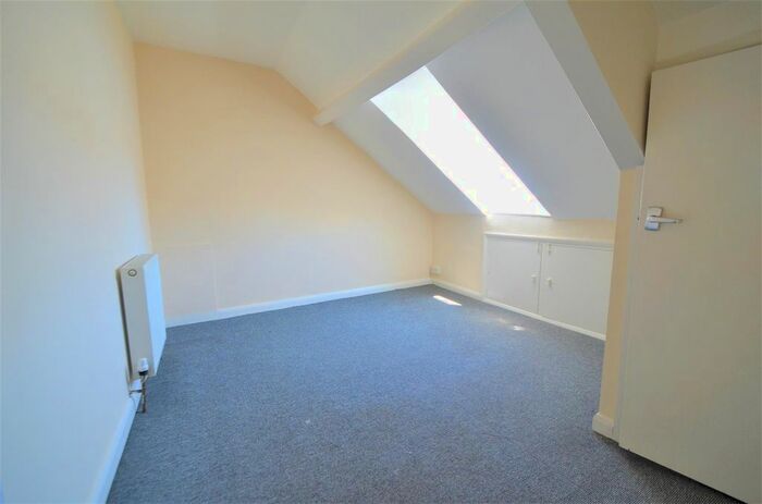 1 Bedroom Flat To Rent In High Street, Ilfracombe, EX34