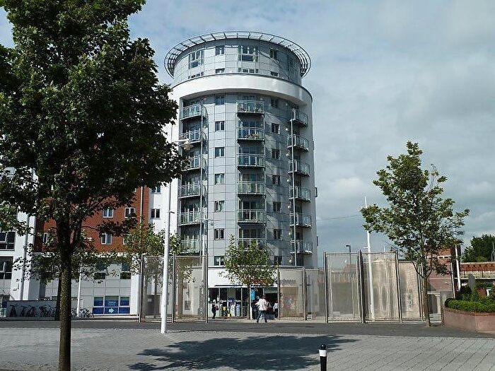 2 Bedroom Flat To Rent In Gunwharf Quays, Portsmouth, Hampshire, PO1